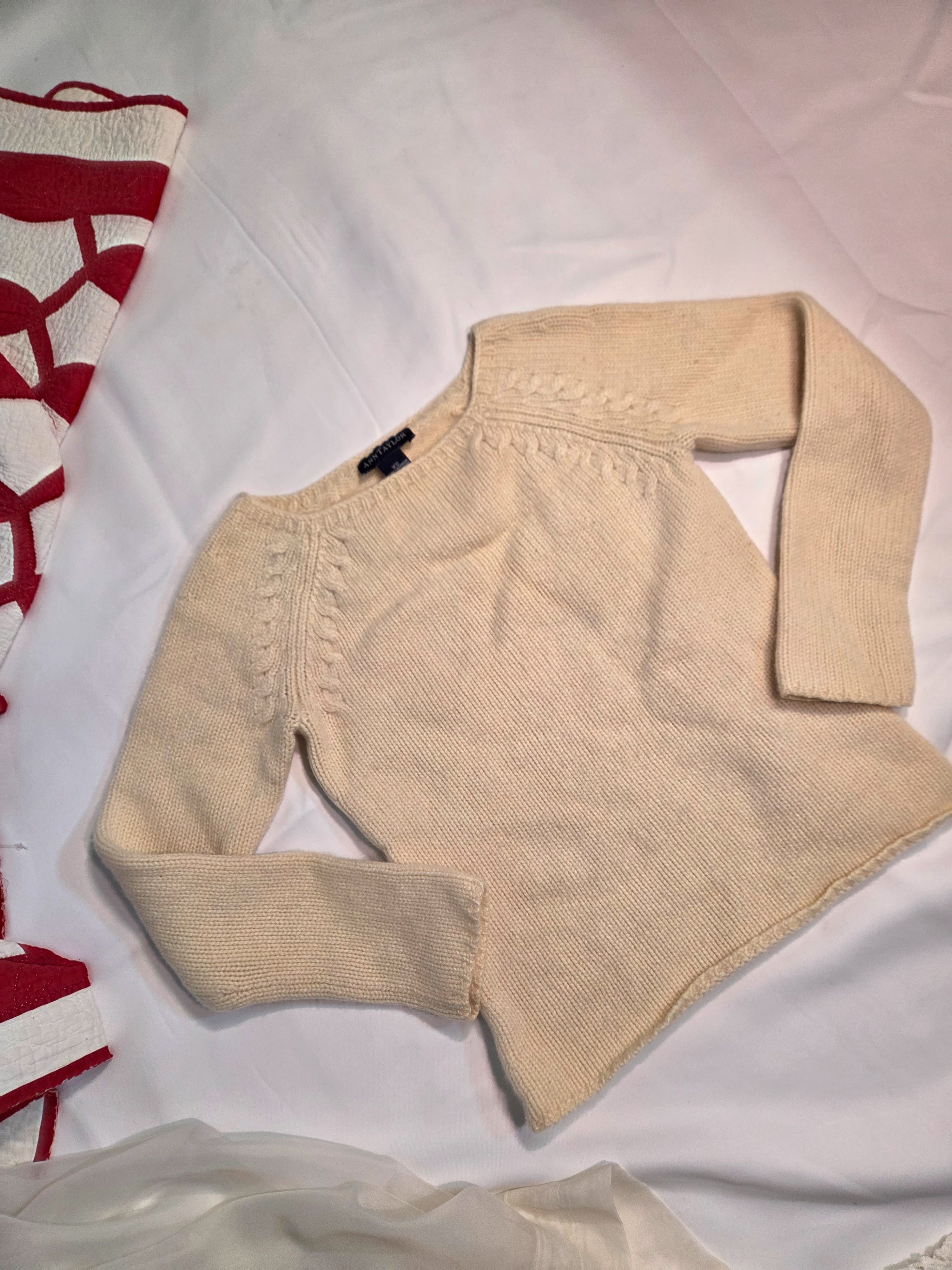 Ann Taylor 100% Cashmere Sweater