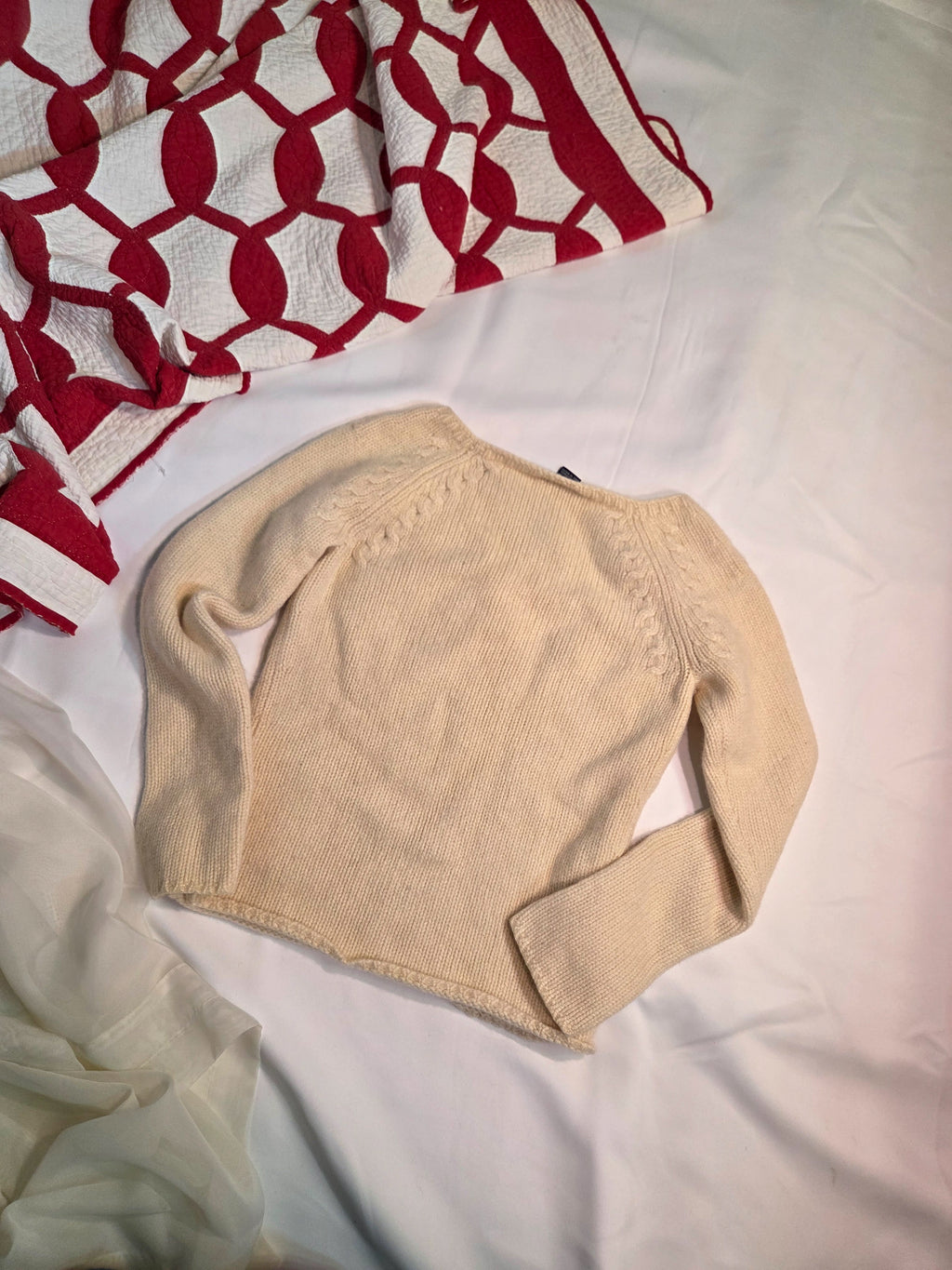 Ann Taylor 100% Cashmere Sweater