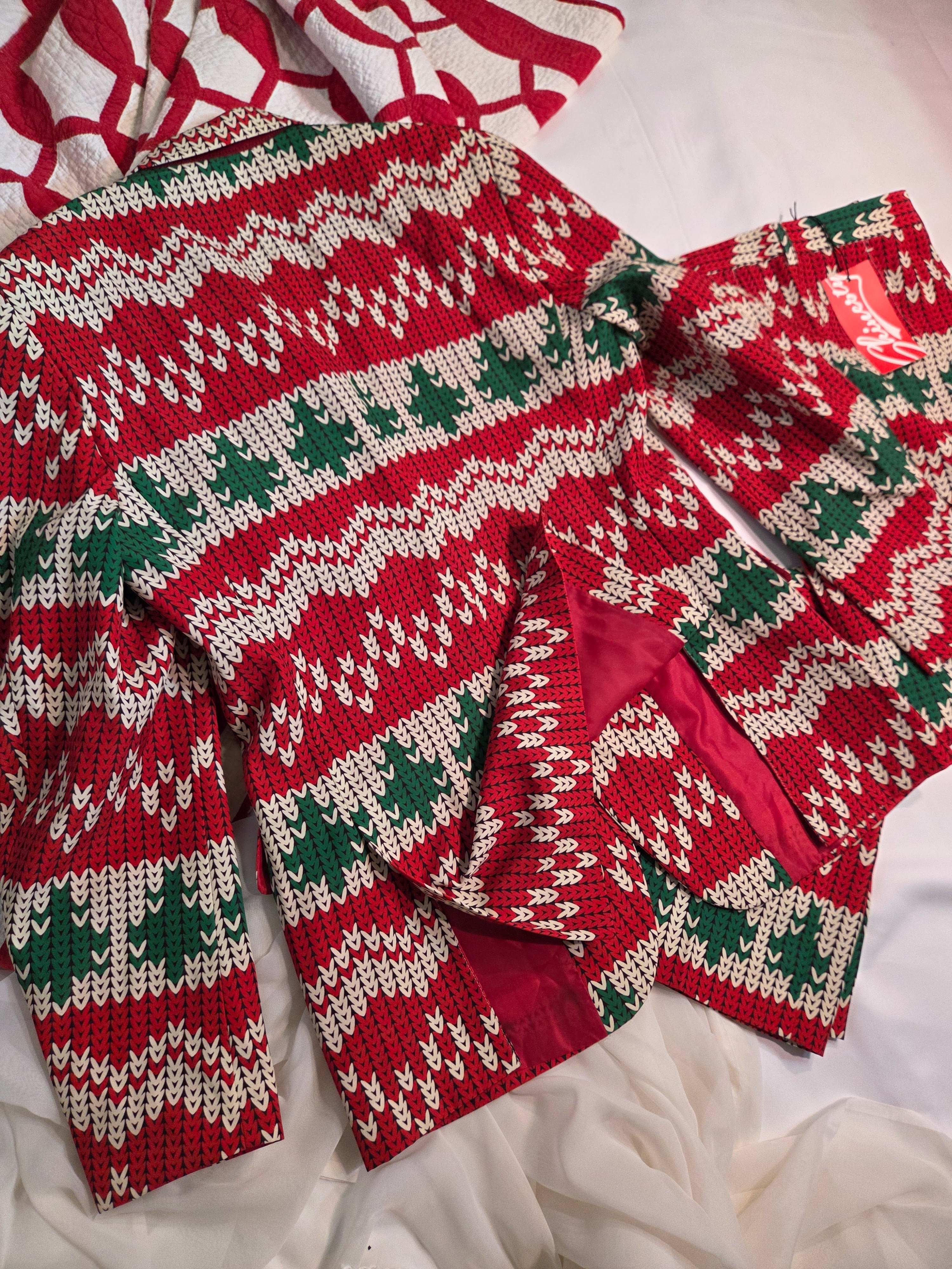 Shinesty Christmas Suit (Size M)