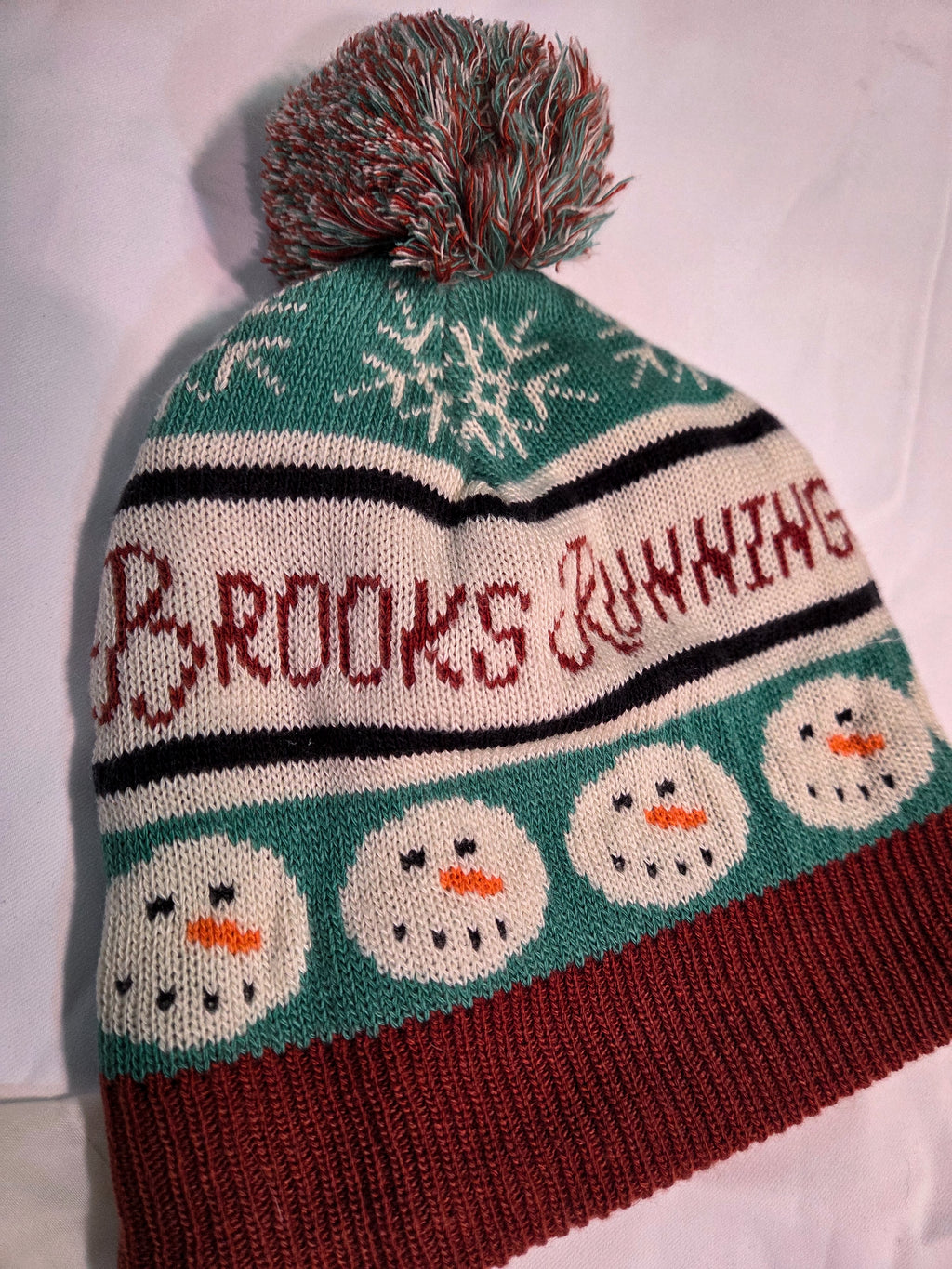 Brooks Running Snowman Beanie
