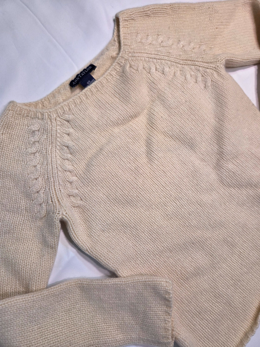 Ann Taylor 100% Cashmere Sweater