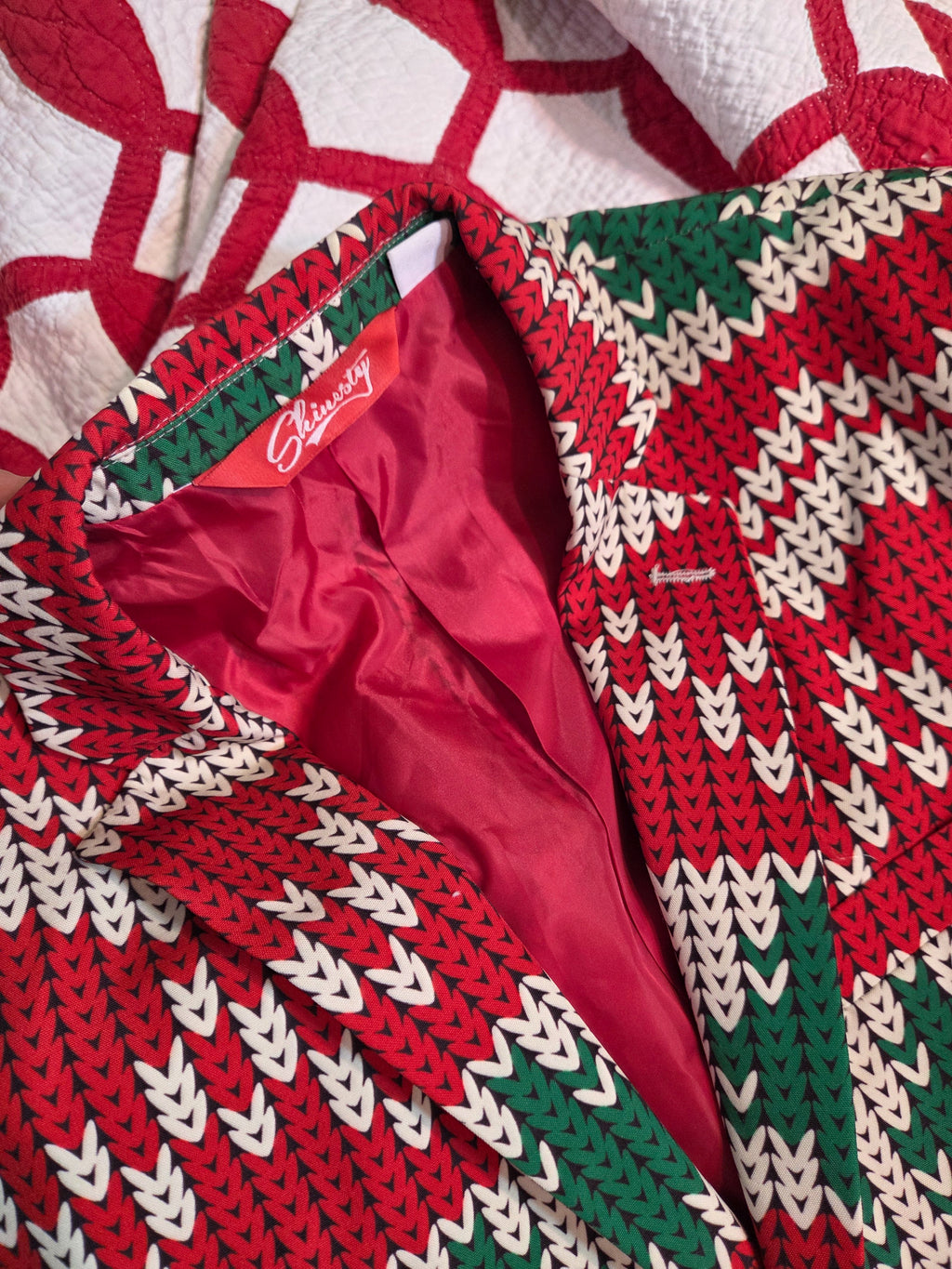 Shinesty Christmas Suit (Size M)